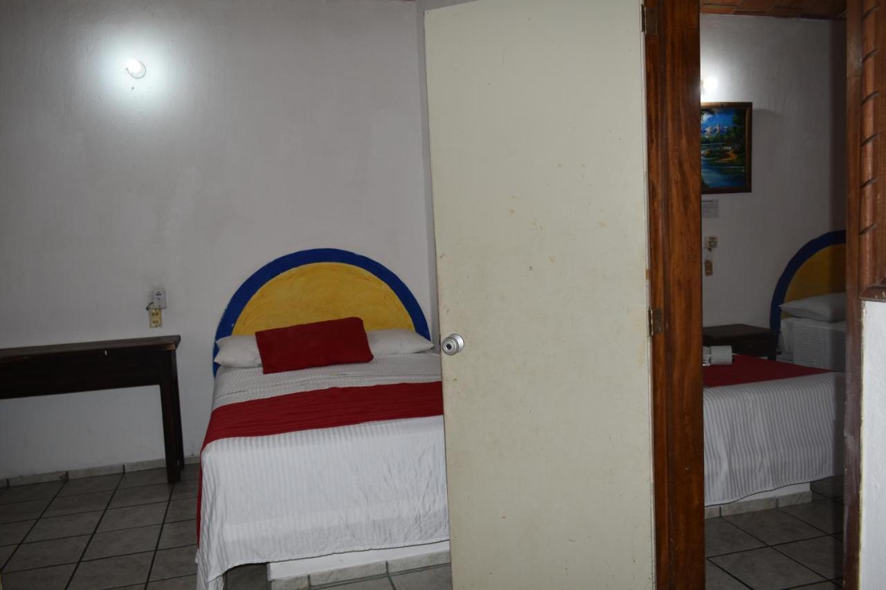 Hotel Y Bungalows Islas Careyes Los Ayala Ngoại thất bức ảnh
